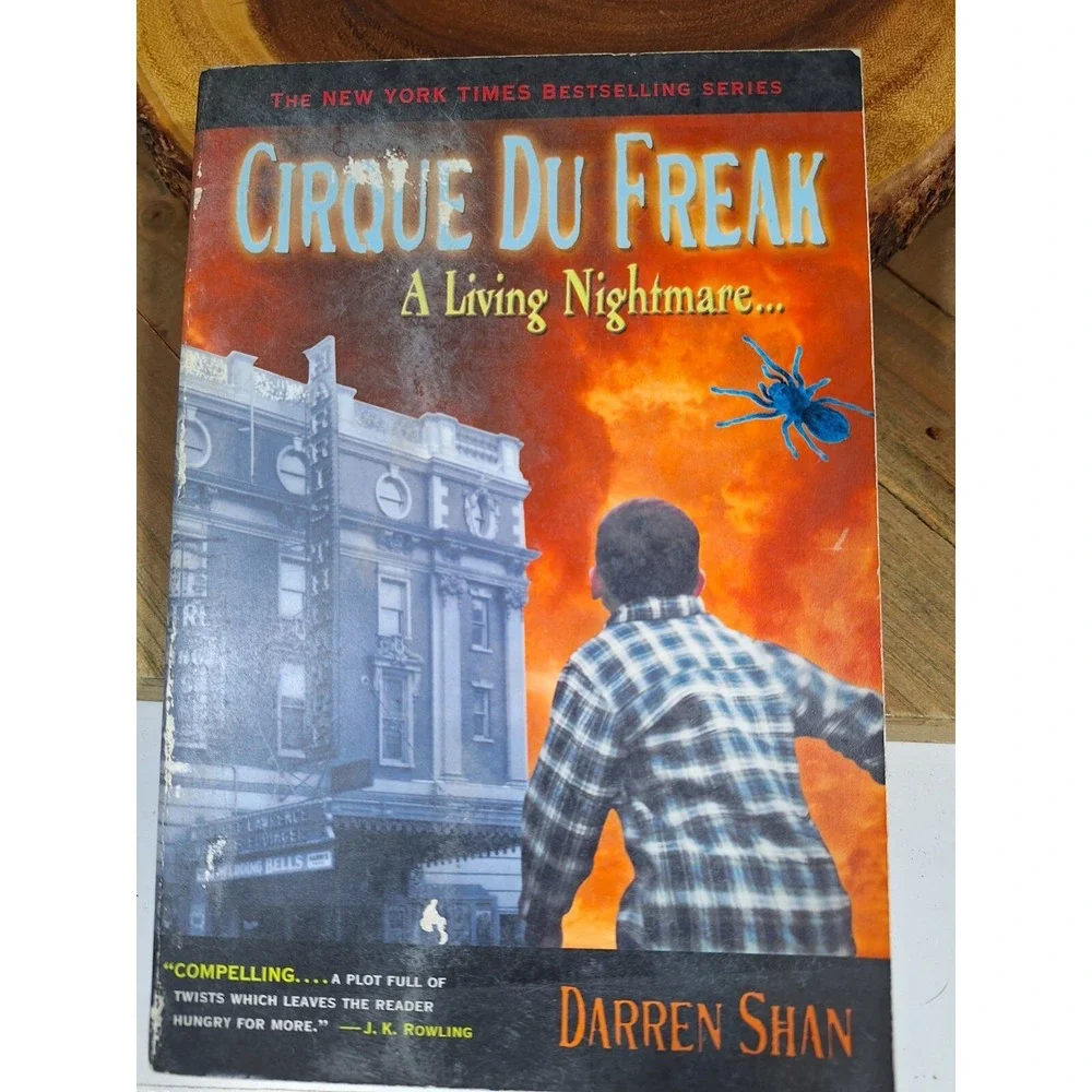 Lot‎ of 21 Darren Shan Books - Many of the Cirque Du Freak Series